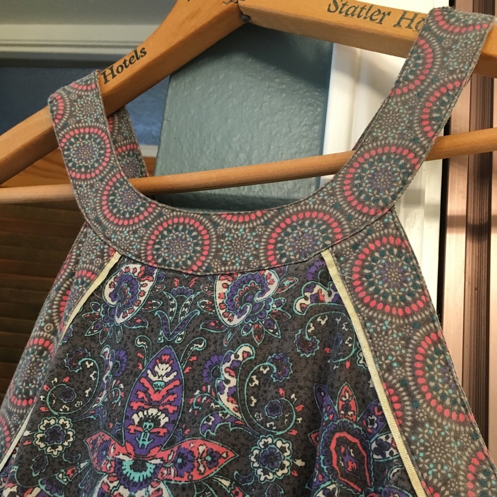 American Eagle Outfitters Size 4